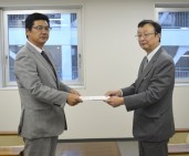 【自治体政策部】道町村会へ「2014年度地方財政確立に関する要請書」を提出