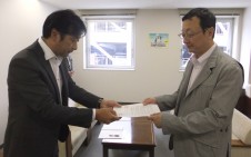 【賃金労働部】給与制度の総合的見直し・地公法の改正に関して北海道町村会へ要請