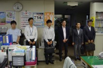 【本日の来局者】道本部のみなさんと一緒に頑張る=国保連労組