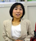 【本日の来局者】短い期間だが、一緒に頑張る=山崎恵道議会議員候補予定者