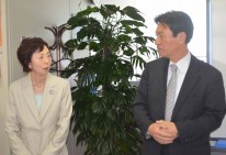 【本日の来局者】情勢は厳しいが頑張る=小林道議・長谷川札幌市議